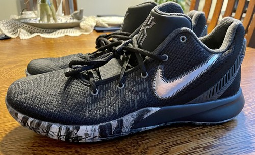 NEW! Nike Kyrie Irving Flytrap 2 Black 